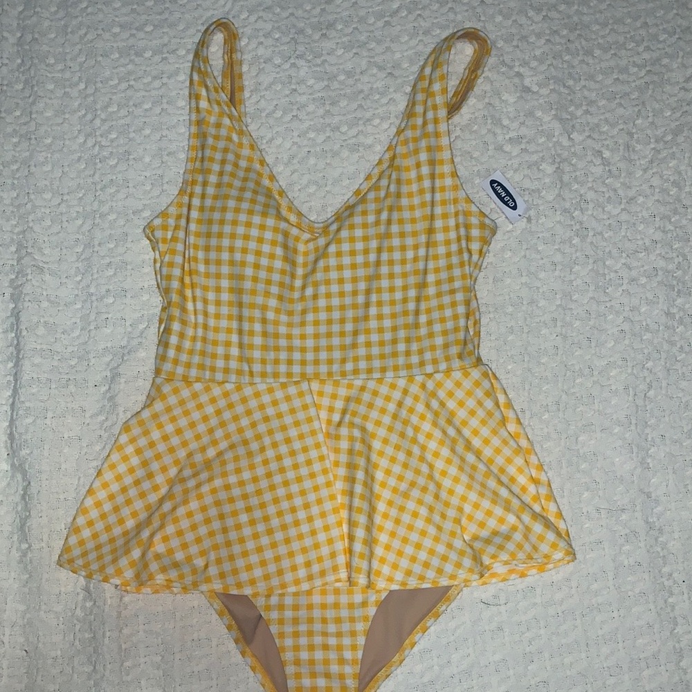 NWT Old Navy Yellow/White Gingham Bathing Suit Sz Medium